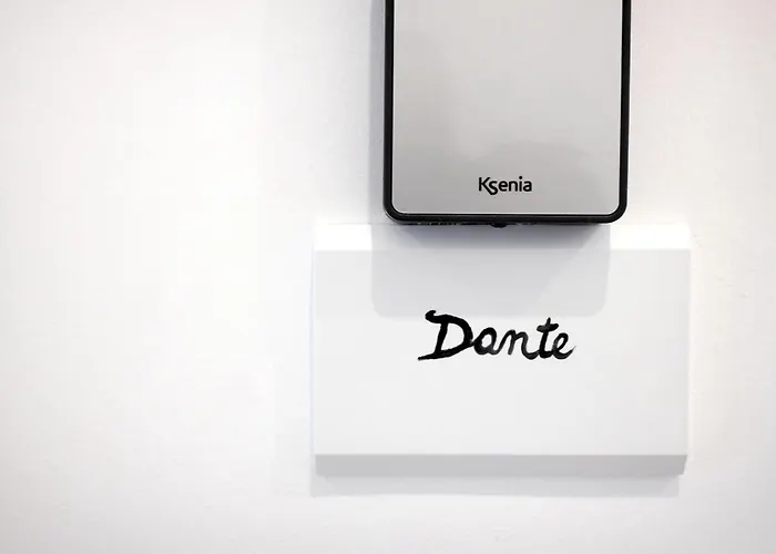 Porta Murat בית הארחה